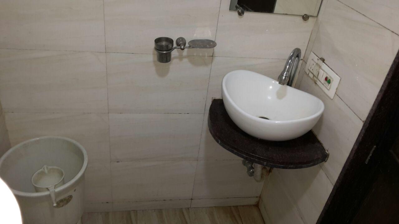 Hotel Crystal Вадодара Екстер'єр фото
